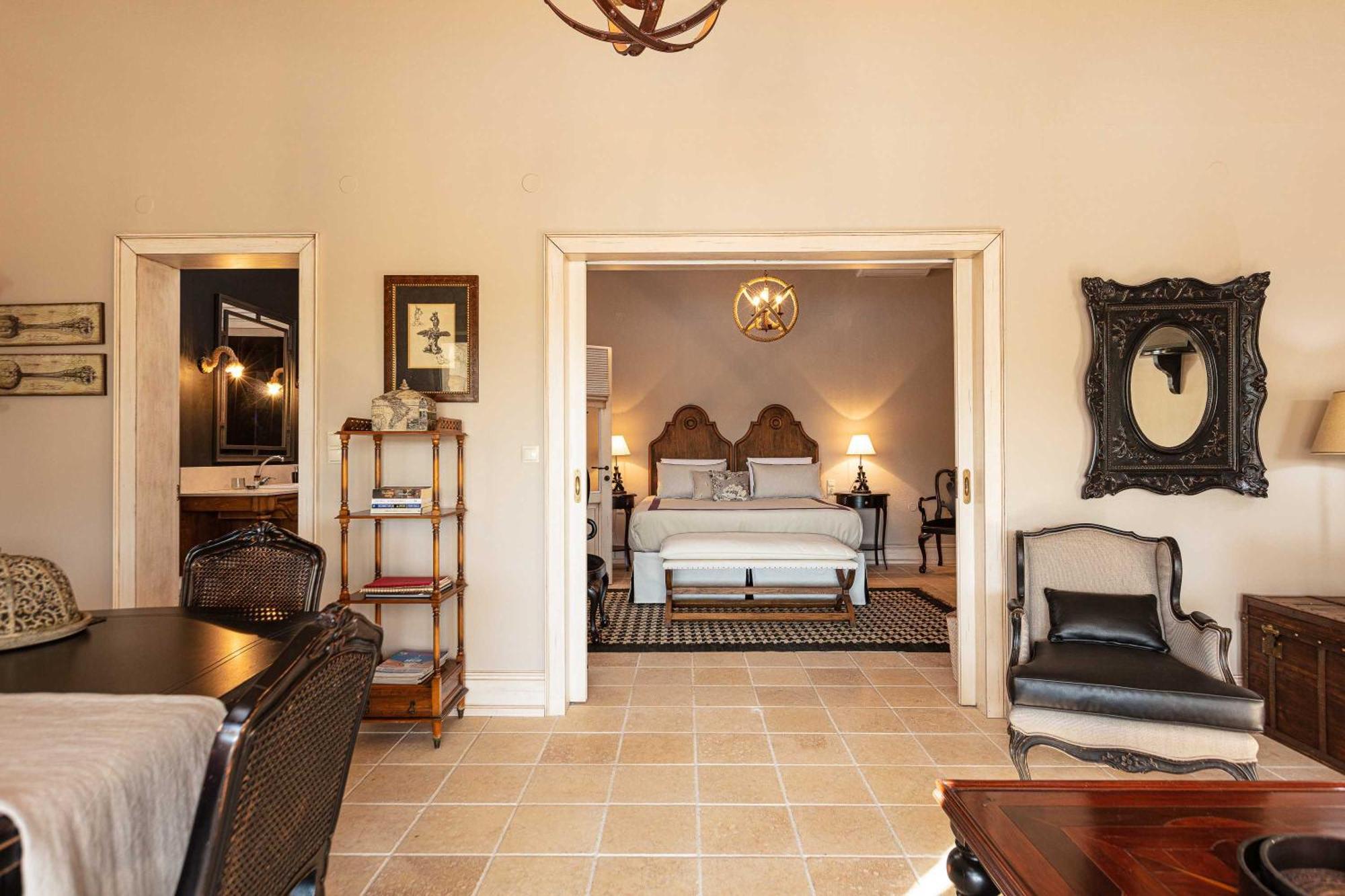 Villa Mantilari Wine Estate 7 Apartments 2 Private Pools 1 Heated Tennis Court Fitness Center Archanes Ruang foto