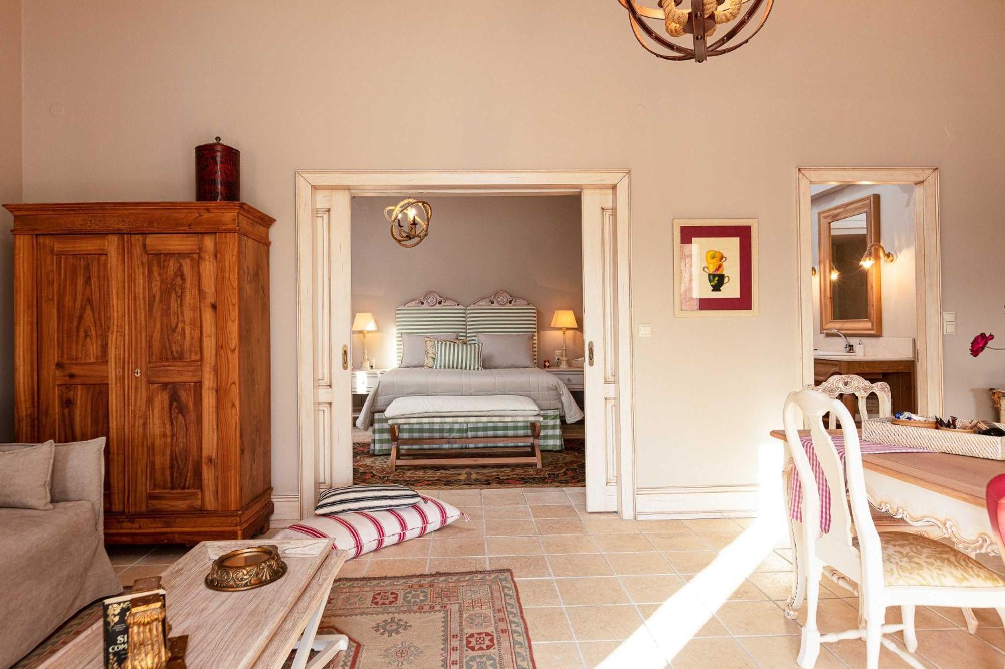 Villa Mantilari Wine Estate 7 Apartments 2 Private Pools 1 Heated Tennis Court Fitness Center Archanes Ruang foto